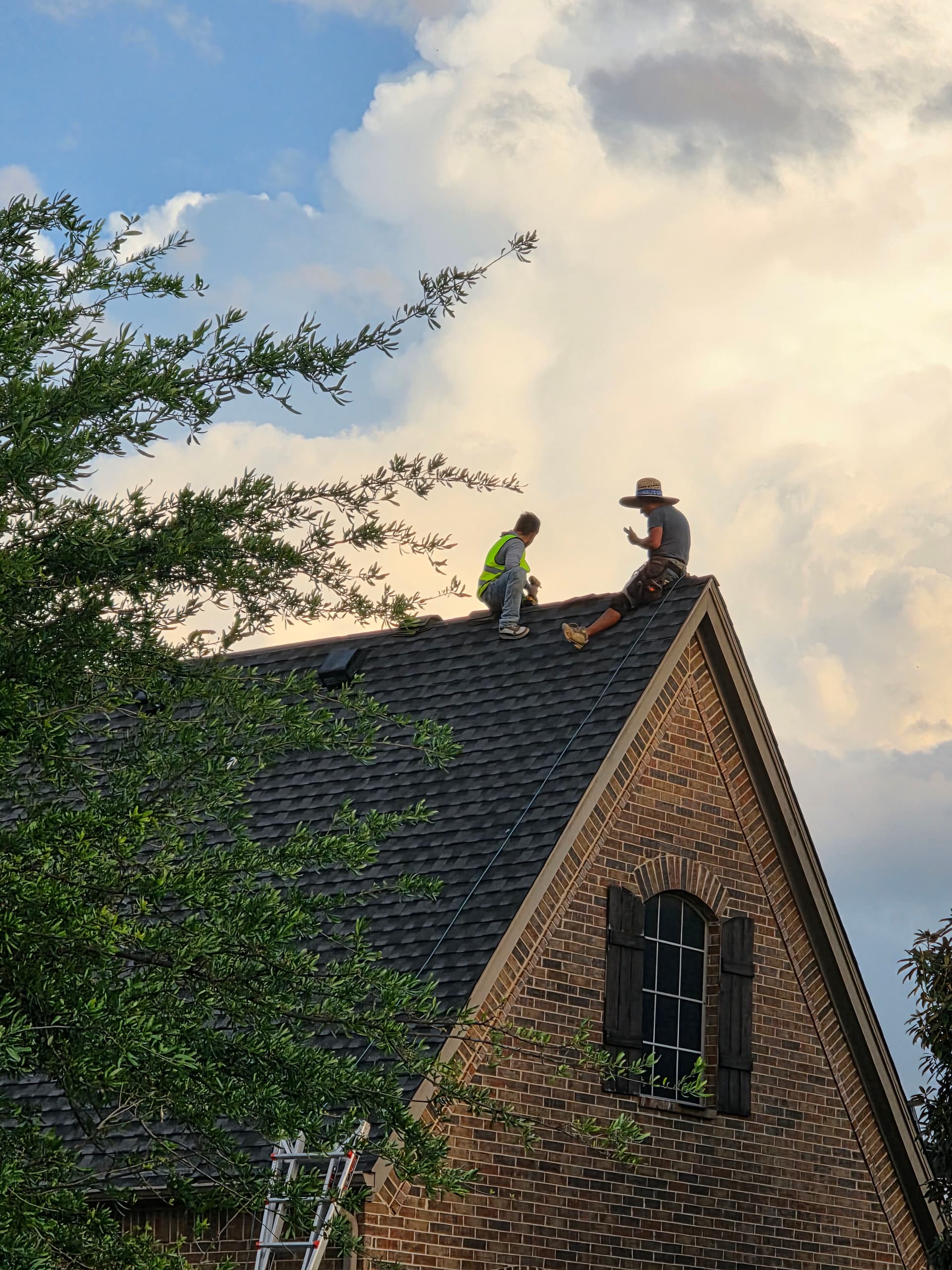 Gallery photos for 65 Squares of Class 4 Shingles Installed in Burleson Texas: Image #3