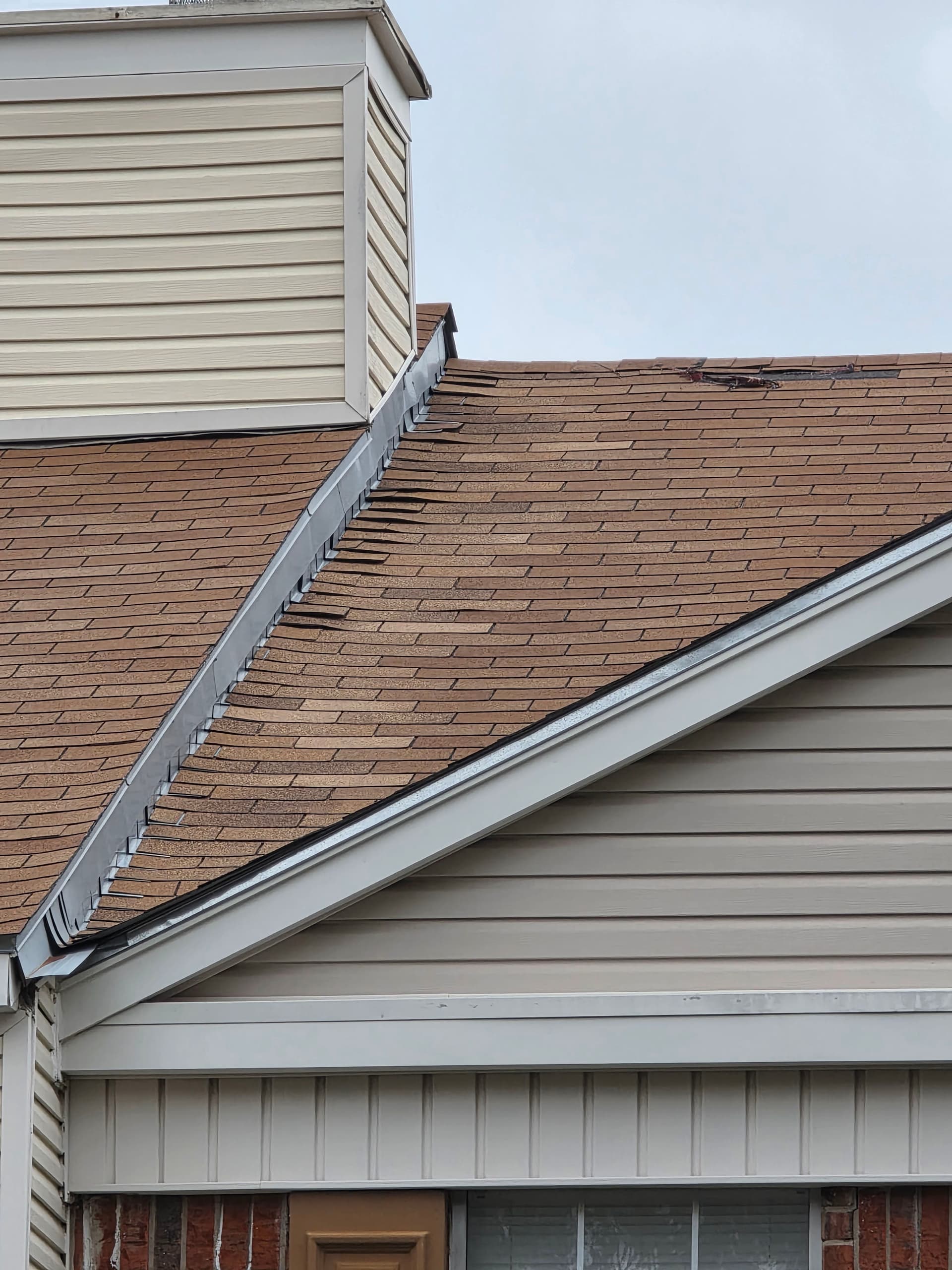 Gallery photos for Roof, Chimney and Siding Damage We're Fixing in Dallas Texas: Image #1
