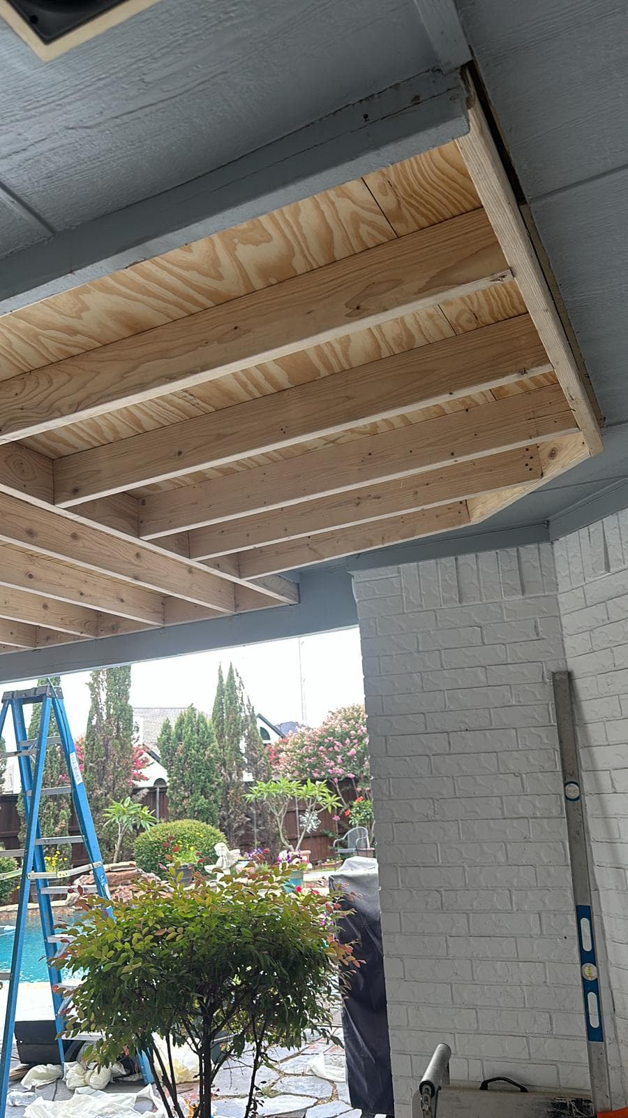 Dallas Framing, Pergola Installs, and Roofing Done Right