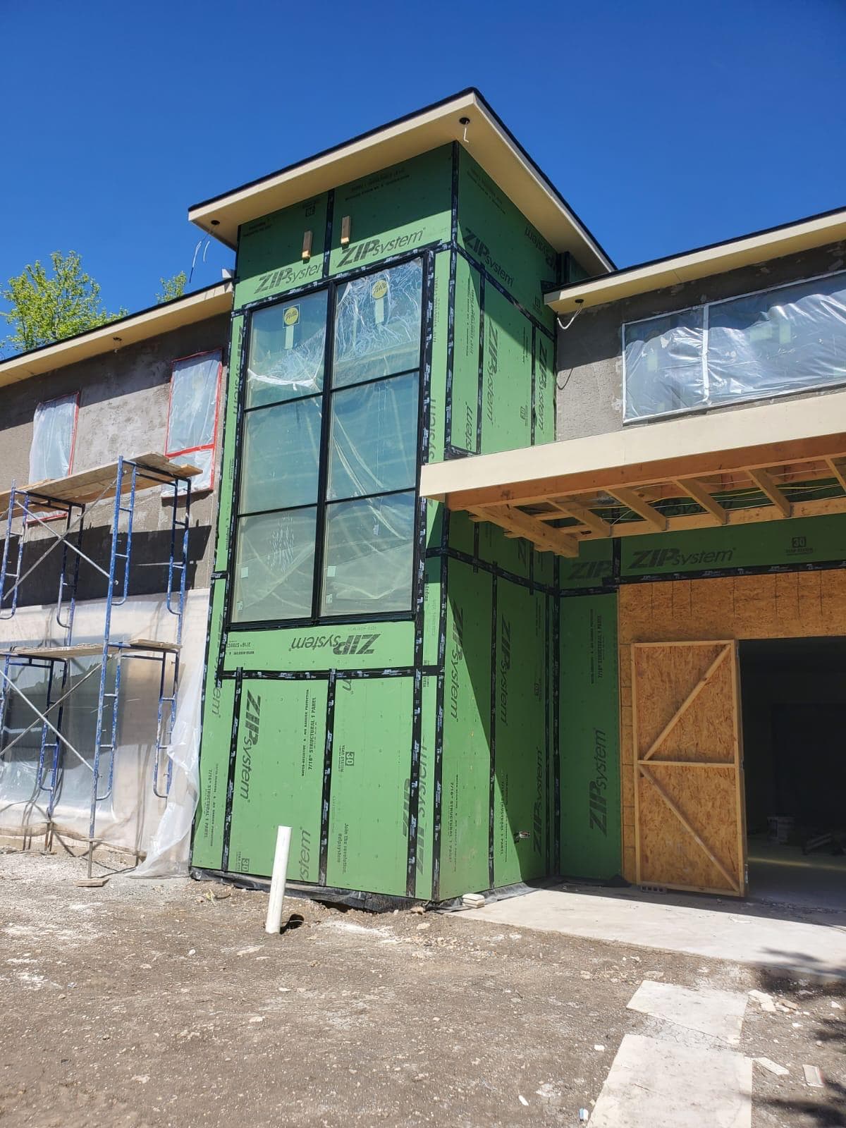 Dallas Framing, Pergola Installs, and Roofing Done Right