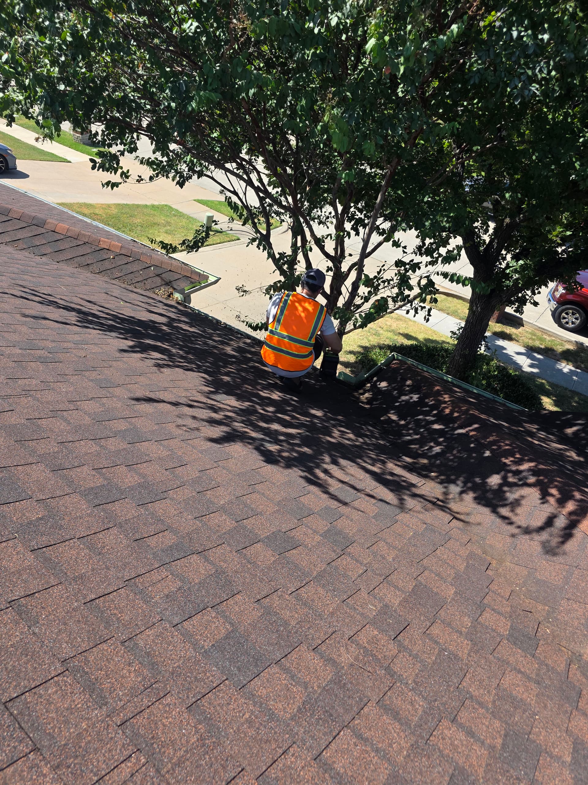 Free Roof Inspections and Gutter Cleaning Now Available in Burleson