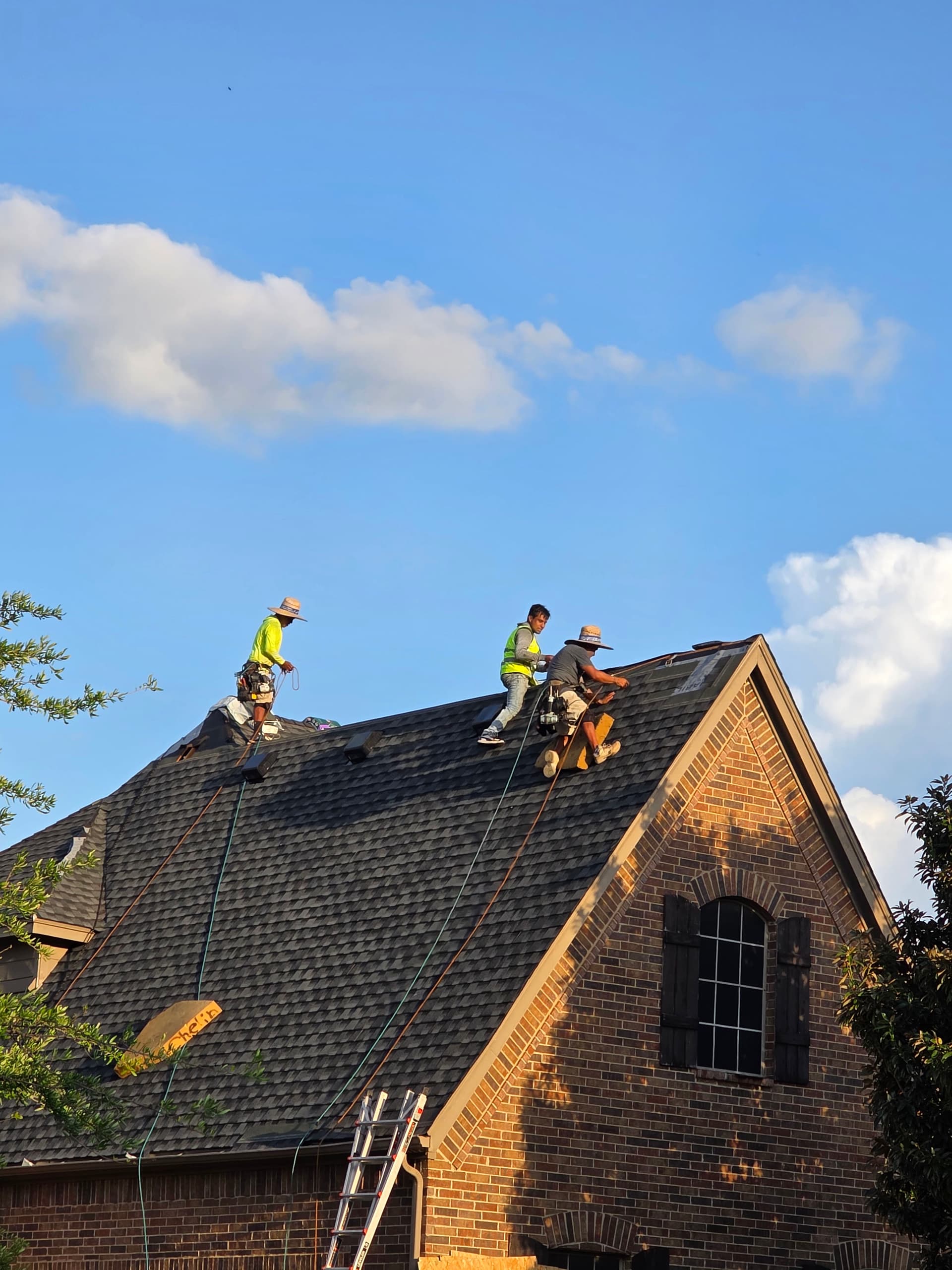 Gallery photos for 65 Squares of Class 4 Shingles Installed in Burleson Texas: Image #2