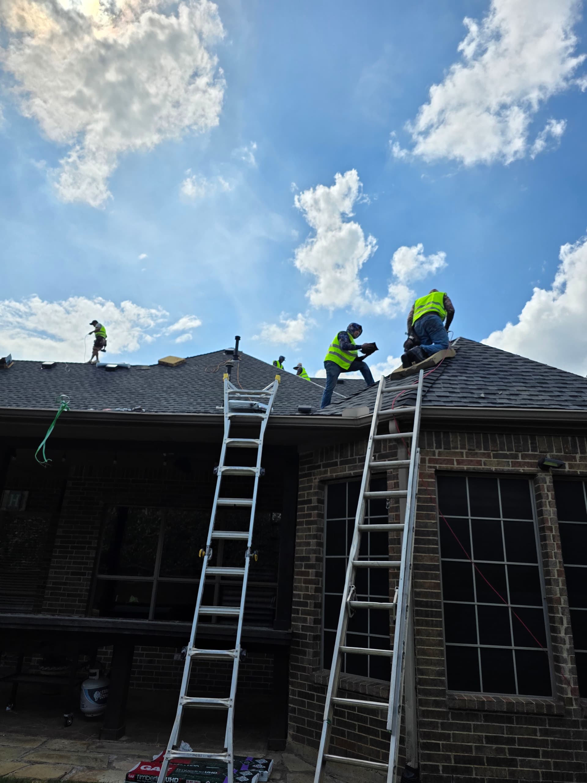 Gallery photos for 65 Squares of Impact-Resistant Shingles Installed in Burleson TX: Image #1